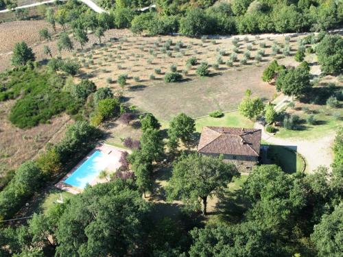  Castel Focognano Villa Sleeps 9 Pool WiFi, Pension in Castel Focognano