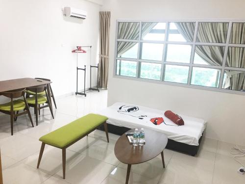 Palazio Serviced Apartment Palazio Serviced Apartment is a popular choice amongst travelers in Johor Bahru, whether exploring or just passing through. Both business travelers and tourists can enjoy the propertys facilities and