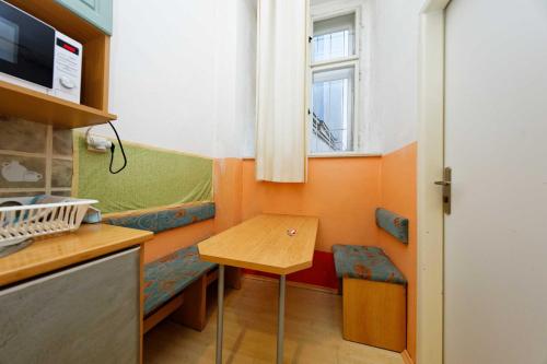Apartments Truhlarska 31 - image 10