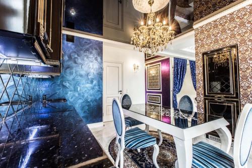 Luxury Apartment with Private Terrace