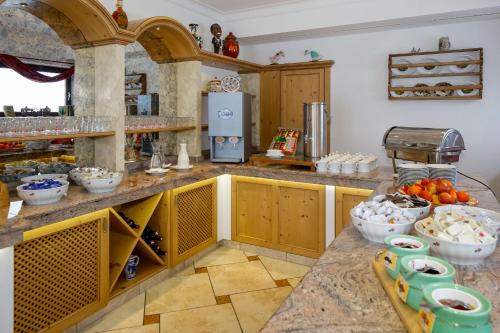 Hotel Edelweiss - image 3