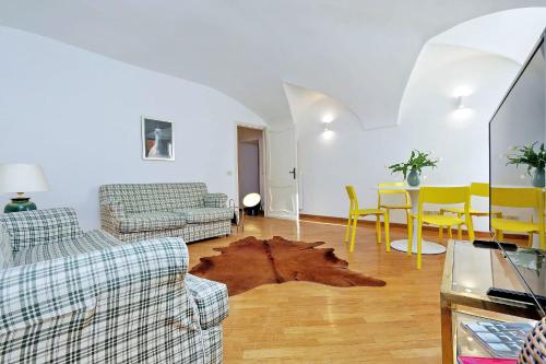Clementina Charme - My Extra Home - image 10