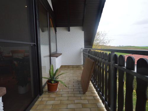 Spacious apartment near the forest in Emmelbaum in the Eifel