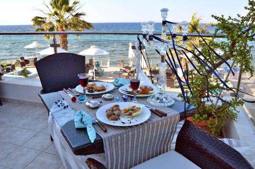 Belussi Beach Hotel & Suites - image 5