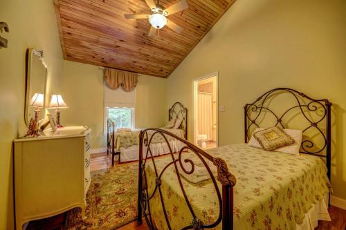 Dragonfly Cove - main image