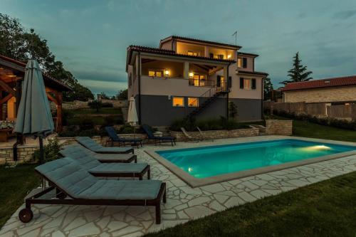 Modern Villa Vesna with Private Pool