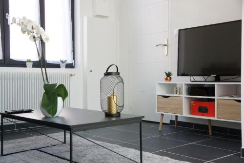 設施, Mézières House (Mezieres House) in 圖爾寬