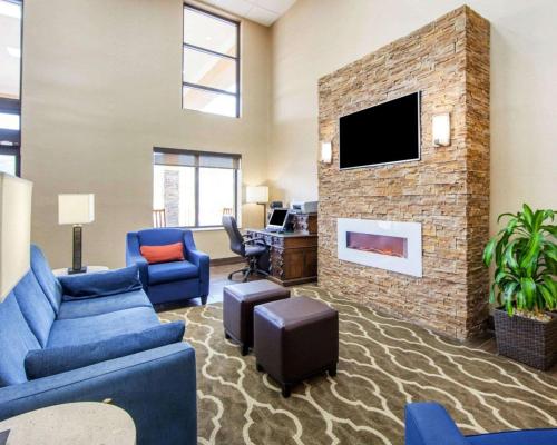 Comfort Inn at Royal Blue in Pioneer, USA