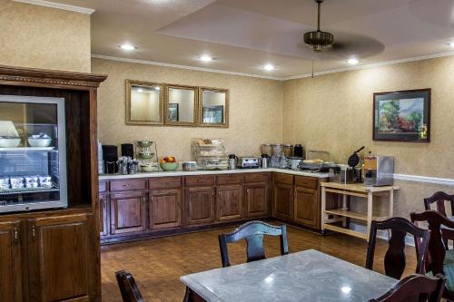 Quality Inn Kingsport South - 레스토랑