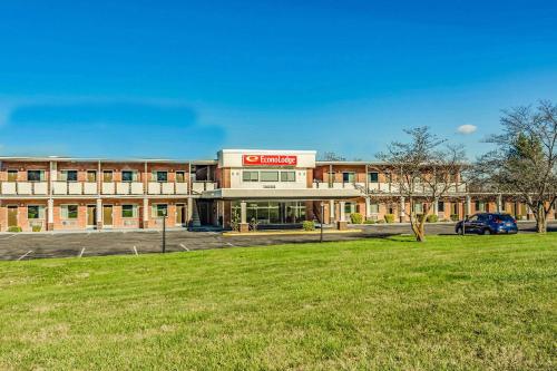 Econo Lodge Lexington Downtown near I-81