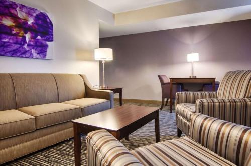 Copeland Tower Suites An Ascend Hotel Collection Member – Metairie, LA