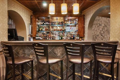 Copeland Tower Suites An Ascend Hotel Collection Member – Metairie, LA