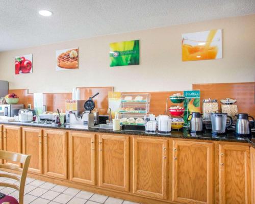 Quality Inn Ottawa near Starved Rock State Park