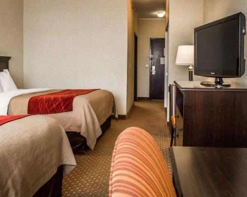 Quality Inn Suites Waterford In Mi