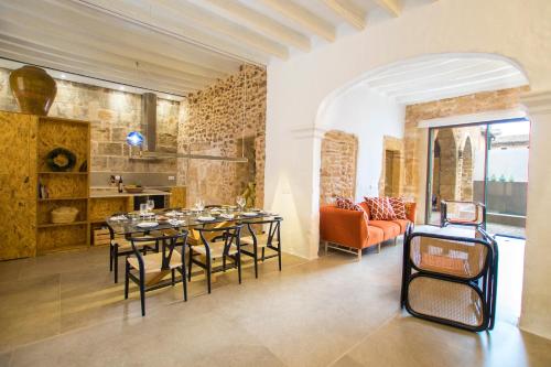 Vila Roja, design townhouse in Alcúdia 1