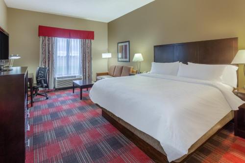 Holiday Inn Express Hotel & Suites Bowling Green, an IHG Hotel