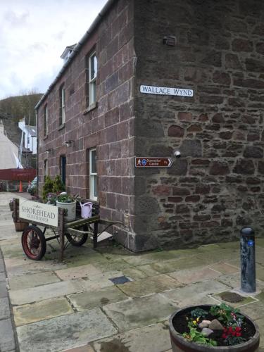 Dunnottar Cottage