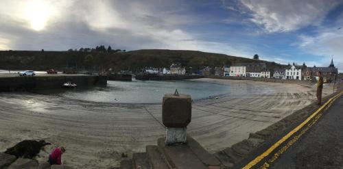 Dunnottar Cottage