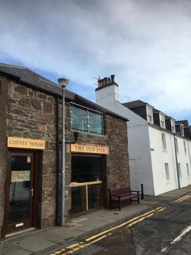 Dunnottar Cottage