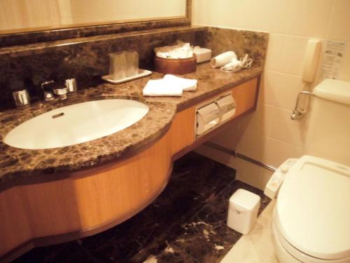 Rose Hotel Yokohama Room Type - Deluxe King Room