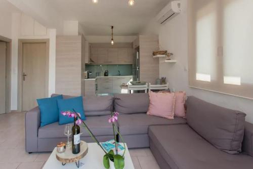  Ocean Breeze Apartment in Gerani Chania