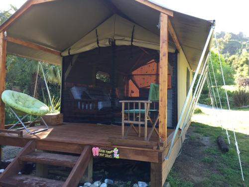 Omarama Oasis - Permaculture Glamping