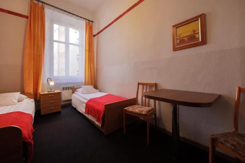 Red Carpet Hostel