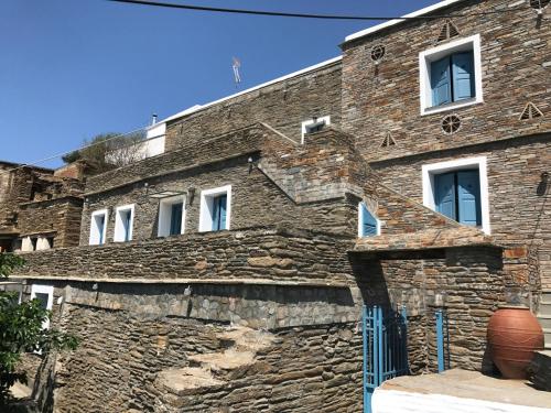  Petra Traditional House in Episkopión