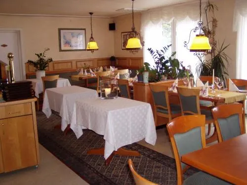 Gasthaus Zum Rothenberg in Lemberg, Deutschland