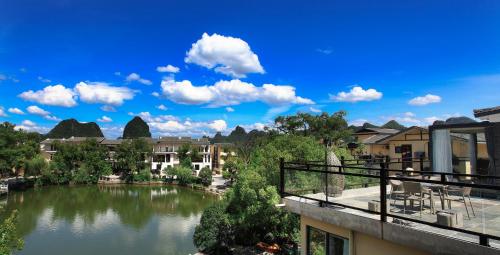 Guilin HeShe Lakeside Resort