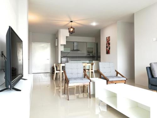 Omni Cassia Hill Resort in Kampung Raja