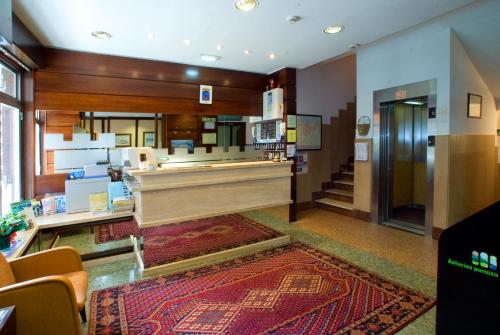 Hotel Castilla - image 8