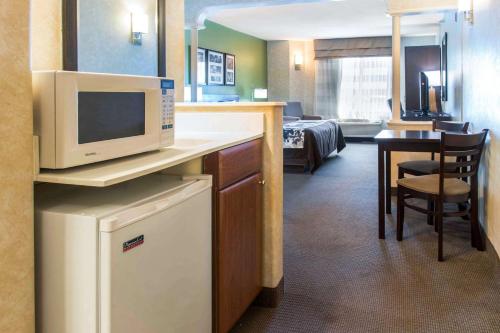 Sleep Inn & Suites Oregon