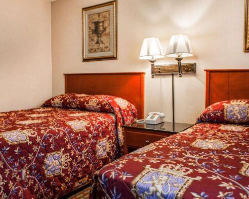 Rodeway Inn - image 9