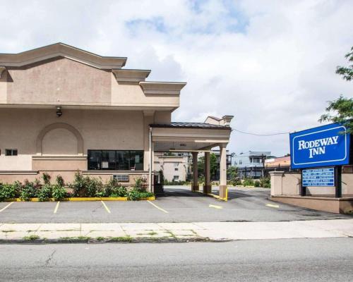Rodeway Inn in Paterson, USA