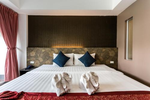 Superior King Room room in 7Q Patong Beach Hotel