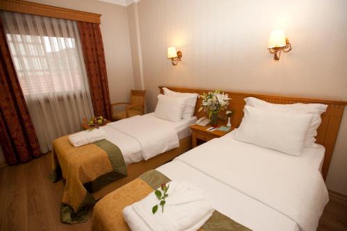 Usta Park Hotel - image 2
