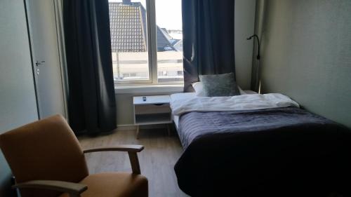 Corner Hotell - image 11