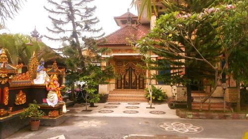 HOTEL SEGARA MANDALA near Pebuahan Beach