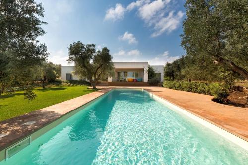 Swimming pool, Villa Carlita by BarbarHouse in Carovigno
