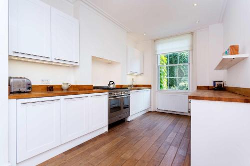 Veeve - Sloane Square Hideaway - image 8