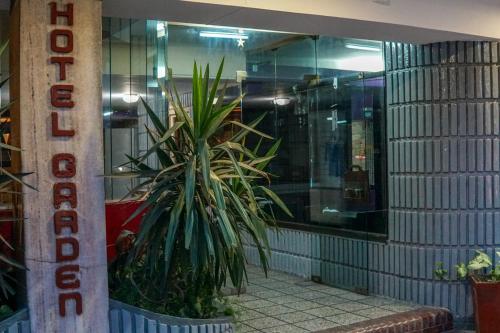 숙소 외관, Hotel Garden in 바리오 수르