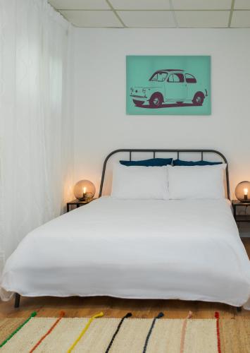 Colorful Apartment Near the Beach - image 14