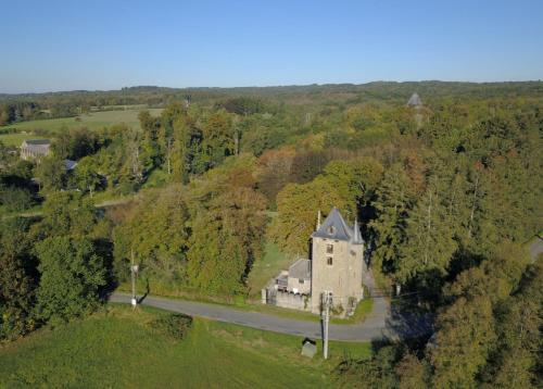  La Tour de Serinchamps, Pension in Serinchamps bei Nettinne