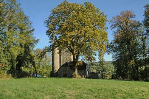 La Tour de Serinchamps