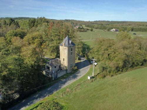 La Tour de Serinchamps