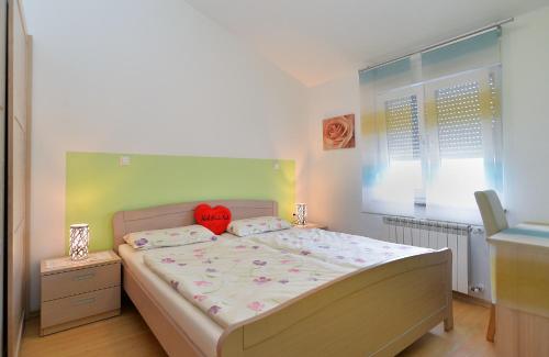 Apartment image 9
