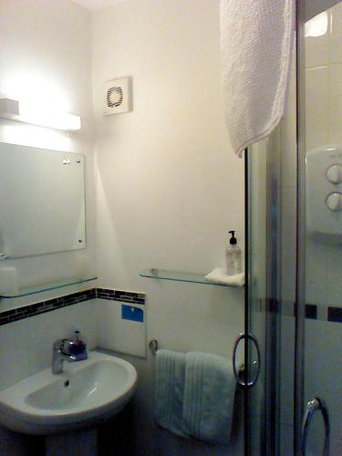 Mountbatten Hotel - image 8
