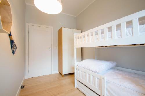 Superior 3 Bedroom Apartment - main image