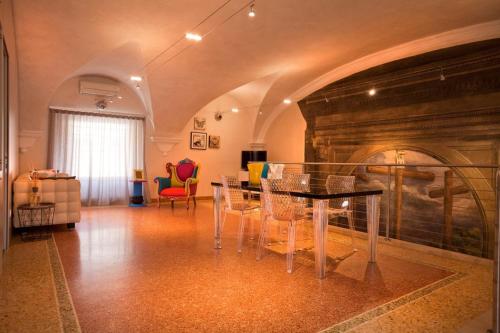 Anfite Luxury Apartment Affresco San Silvestro - image 9